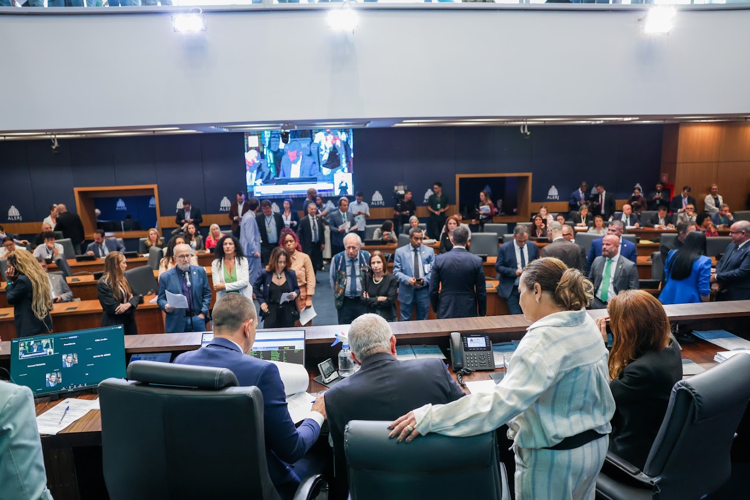 Alerj aprova Lei de Diretrizes Orçamentárias de 2027 com previsão de déficit de R$ 13 bilhões